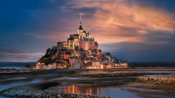 Картинка города крепость+мон-сен-мишель+ франция закат крепость остров