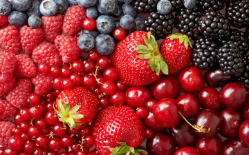 Картинка еда фрукты +ягоды ягоды клубника ежевика смородина вишни черника малина