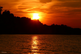 Картинка природа восходы закаты озеро небо закат