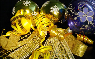 Картинка праздничные украшения ленты серпантин шарики