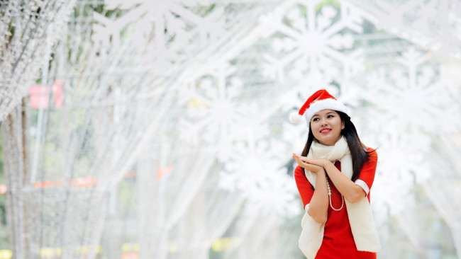 Обои картинки фото -Unsort Снегурочки, девушки, unsort, снегурочки, азиатка, праздник