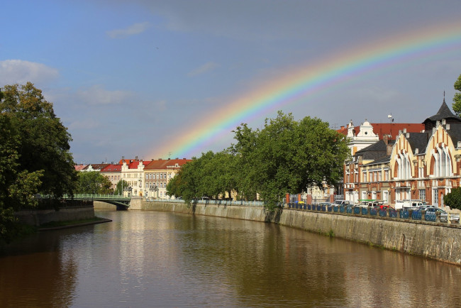 Обои картинки фото города, мосты, река, набережная, мост, радуга
