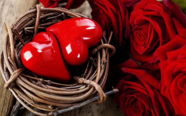 Обои картинки фото праздничные, день, св, валентина, сердечки, любовь, корзинка, розы, красный