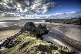 Картинка природа побережье океан пляж камни скалы облака