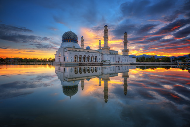 Обои картинки фото likas mosque kota kinabalu sabah malaysia, города, - мечети,  медресе, заря, мечеть