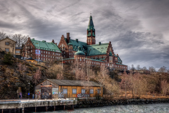 Обои картинки фото danvikshem,  stockholm, города, стокгольм , швеция, замок, пригорок, река