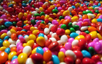 Картинка еда конфеты +шоколад +сладости разноцветные драже много