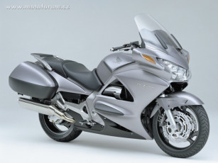 Картинка honda st 1300 pan european мотоциклы