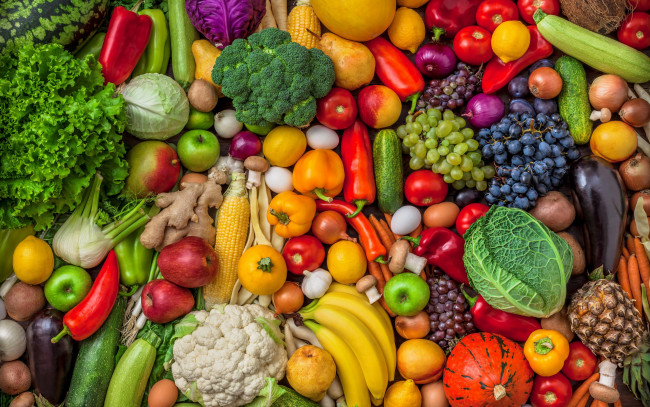 Обои картинки фото еда, фрукты и овощи вместе, ананас, виноград, яблоки, бананы, капуста, перец, баклажан, кабачок