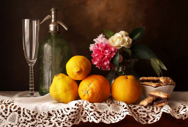 Обои картинки фото еда, натюрморт, цветы, печенье, апельсин, лимон, бокал, сифон