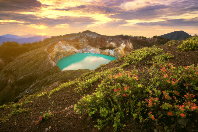 Обои картинки фото природа, горы, mt, kelimutueast, nusa, tenggaraindonesiaостров, флоресвосточная, нуса, тенггараиндонезия