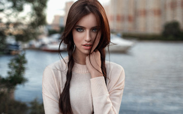 Картинка девушки -+брюнетки +шатенки свитер anastasiya malakhova