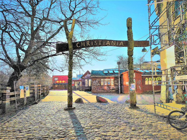 Обои картинки фото main entrance to freetown christiania, города, копенгаген , дания, main, entrance, to, freetown, christiania