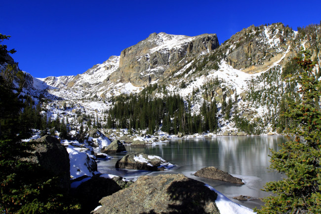 Обои картинки фото природа, горы, lake, haiyaha, rocky, mountain, colorado, national, park