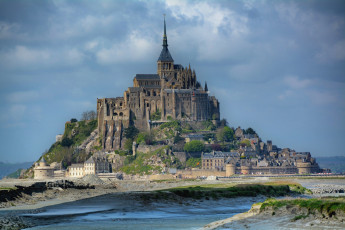 Картинка города крепость+мон-сен-мишель+ франция крепость
