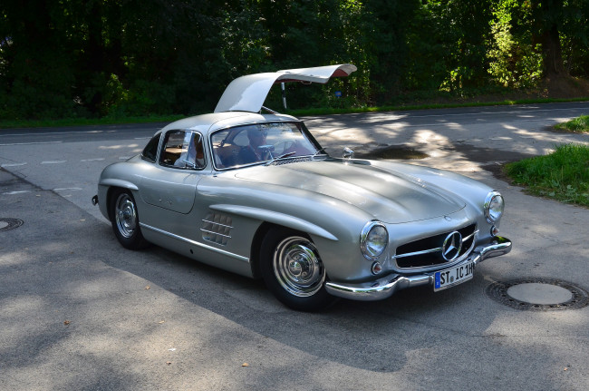 Обои картинки фото mercedes-benz 300 sl gullwing, автомобили, выставки и уличные фото, выставка, автошоу, ретро, история