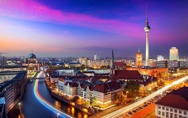Обои картинки фото города, берлин , германия, вечер, панорама, телевышка, мосты, река
