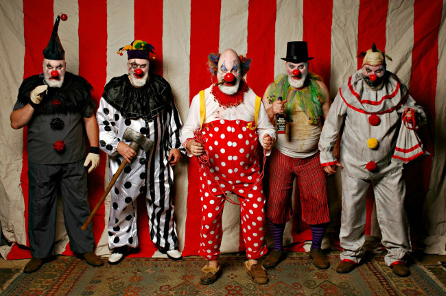 Обои картинки фото разное, маски,  карнавальные костюмы, cirque, d'xavier, фон, clowns, люди