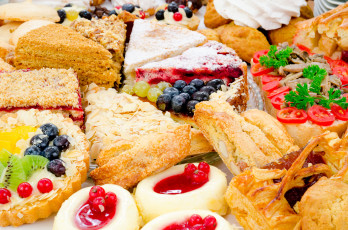 Картинка еда пирожные кексы печенье изобилие кондитерия пироги торты тарталетка ягоды