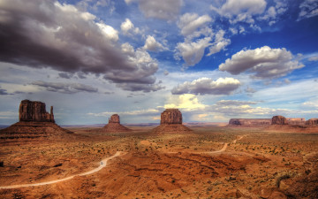 Картинка природа горы облака каньон скалы пустыня дорога