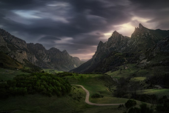 Картинка природа пейзажи горы норвегия долина облака дорога