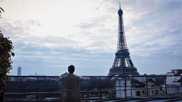 Картинка мужчины xiao+zhan актер пальто панорама эйфелева башня париж