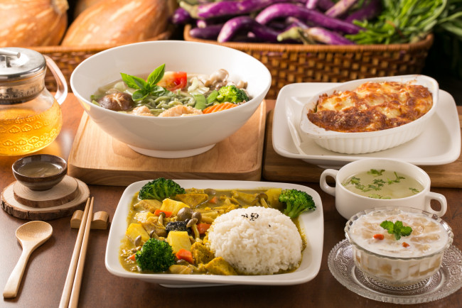 Обои картинки фото еда, разное, ассорти, чай, рис, салат, суп, овощи