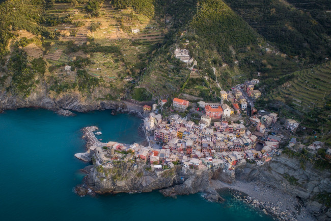 Обои картинки фото vernazza aerial, города, амальфийское и лигурийское побережье , италия, простор