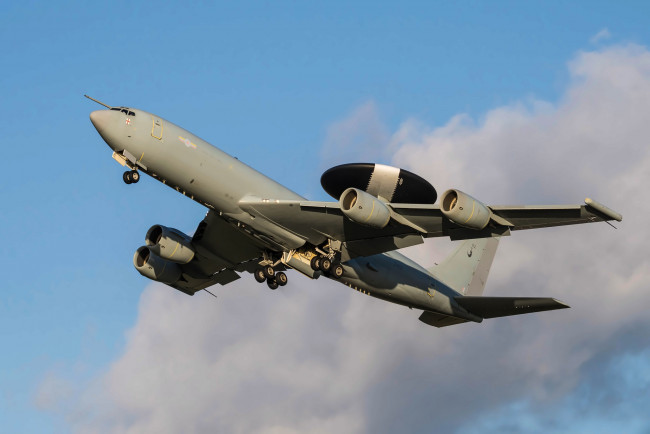 Обои картинки фото авиация, военно-транспортные самолёты, авакс