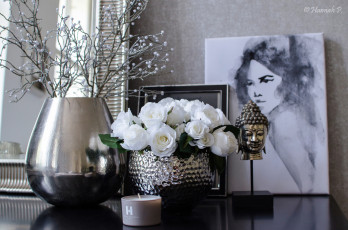 Картинка интерьер декор +отделка +сервировка ваза цветы розы картина свеча