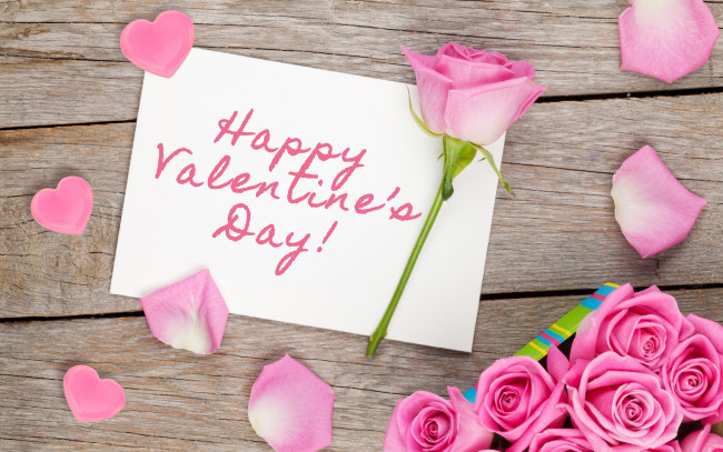 Обои картинки фото праздничные, день святого валентина,  сердечки,  любовь, pink, sweet, wood, roses, love, valentine`s, day, gift, розы, romantic, petals, hearts, сердечки