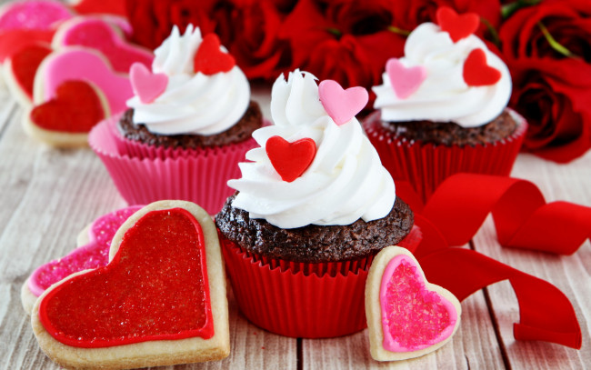 Обои картинки фото еда, пирожные,  кексы,  печенье, cupcake, dessert, sweet, love, heart, roses, пирожное, кекс, выпечка, десерт, сладкое, сердечки