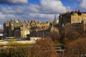 обоя эдинбург, шотландия, города, крыши, флаги, дома