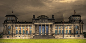 Картинка рейхстаг берлин германия города флаги окна колонны купол