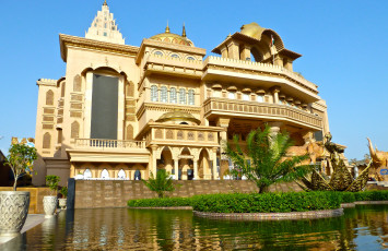 Картинка индия харьяна гургаон города дворцы замки крепости парк пруд растительность дворец