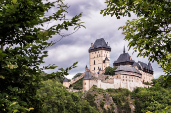 обоя karlstejn castle,  czech republic, города, замки Чехии, замок