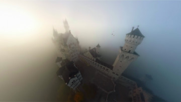 Картинка города замок+нойшванштайн+ германия замок осень ракурс туман