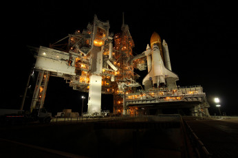 обоя space shuttle endeavour, космос, космодромы, стартовые площадки, шаттл