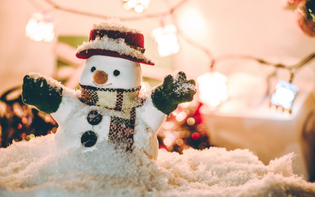 Обои картинки фото праздничные, снеговики, снеговик, рождество, новый, год, снежинки, снег, зима, decoration, snowman, xmas, merry, christmas, snow, winter, happy