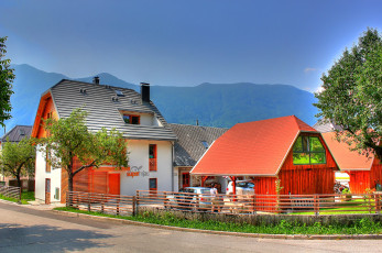 Картинка словения bovec разное сооружения постройки дома