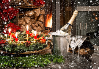 обоя праздничные, угощения, ветки, ель, свечи, снежинки, бокалы, шампанское