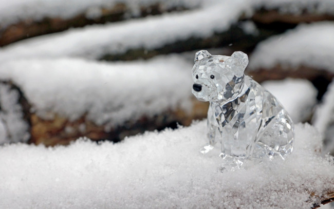 Обои картинки фото разное, ремесла,  поделки,  рукоделие, зима, лёд, снег, медведь