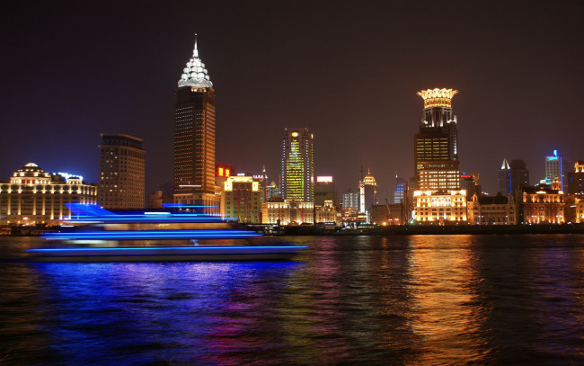 Обои картинки фото шанхай, города, китай, река, судно, город, ночь