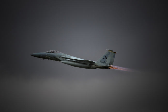 Обои картинки фото авиация, боевые самолёты, полет, истребитель, eagle, f-15c, mcdonnell douglas f15 eagle