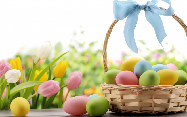 Обои картинки фото праздничные, пасха, spring, eggs, easter, яйца, flowers, тюльпаны, цветы, бант, лента, корзина
