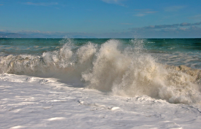 Обои картинки фото природа, стихия, море, волна, брызги