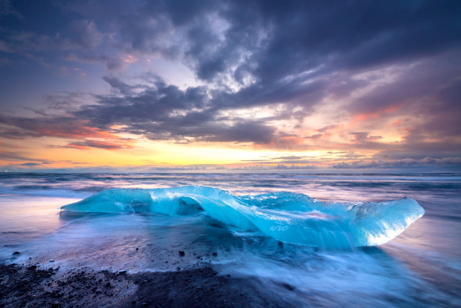 Обои картинки фото природа, айсберги и ледники, исландия, небо, облака, море, прибой, берег, лед