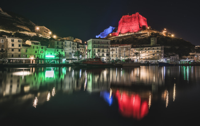 Обои картинки фото bonifacio , corsica, города, - огни ночного города, огни, ночь, море