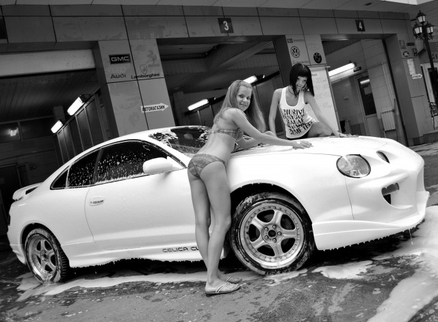 Обои картинки фото автомобили, авто, девушками, пена, автомойка, девушки