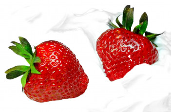 Картинка еда клубника земляника сливки ягоды